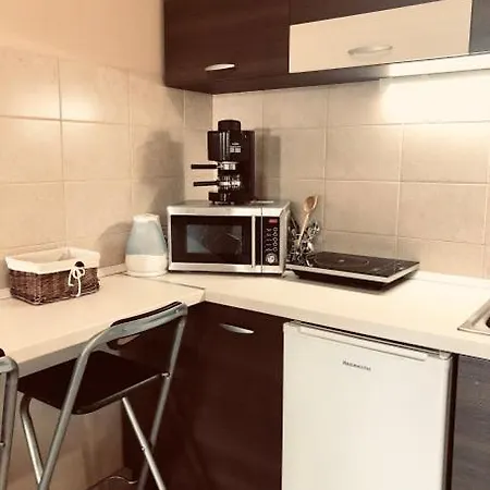 Golyafeszek Vendeghaz Bed & Breakfast *