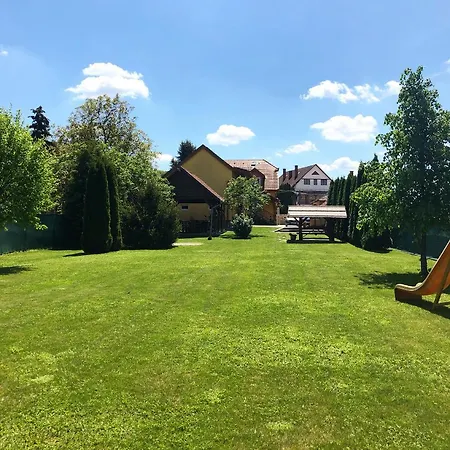 Golyafeszek Vendeghaz 3* Egerszalók