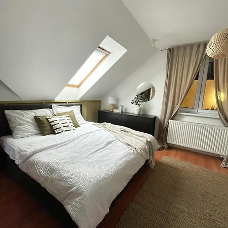 Golyafeszek Vendeghaz