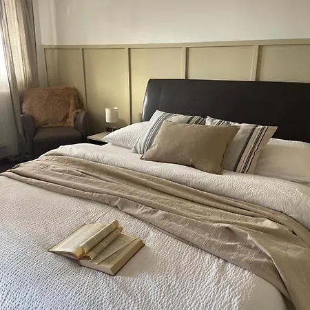 Golyafeszek Vendeghaz 3*