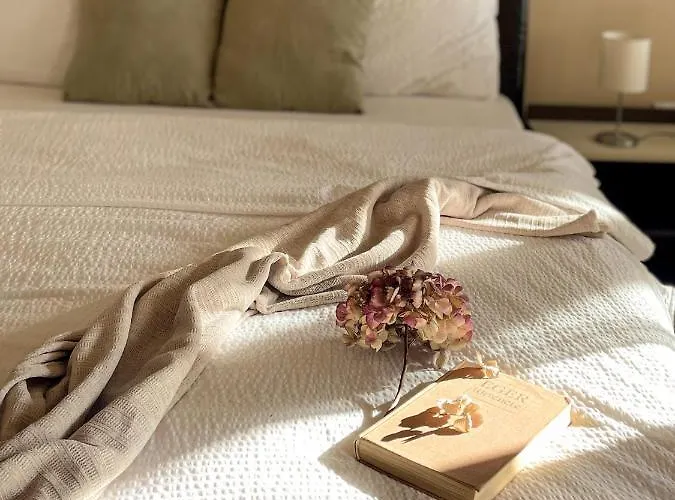 Golyafeszek Vendeghaz Bed & Breakfast 3*